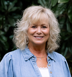 Kathy Wrenn, ILLUME Family Recovery Executive Director and Certified BALM Family Recovery Coach